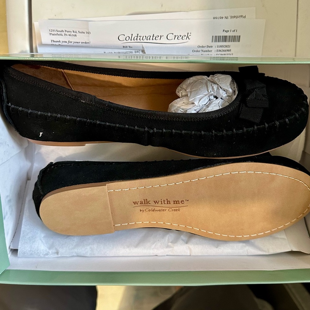 NWT woman’s comfy flats Coldwater creek